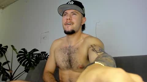 Christopher online show from April 14, 3:21 am