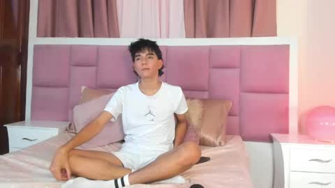 Chris online show from April 29, 8:24 pm