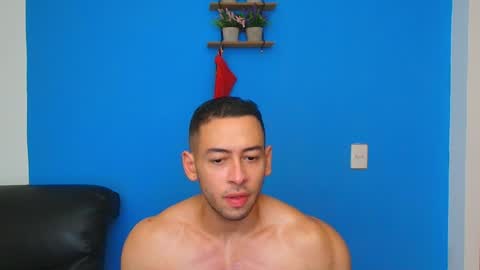 Christopher online show from January 1, 9:52 pm