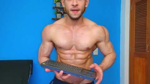 Christopher online show from December 4, 12:35 am