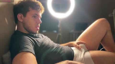 Christopher online show from September 25, 11:17 am