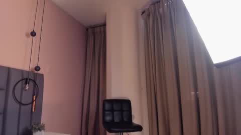 Snapshot of christy_seaa chatting on February 24, 9:31 pm Christy online show from February 24, 9:31 pm