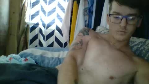 chrisvibess online show from April 25, 1:41 pm