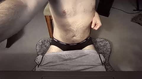 chrisw8121 online show from February 14, 5:54 am