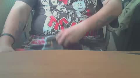 chunkisgreat online show from February 5, 1:33 pm