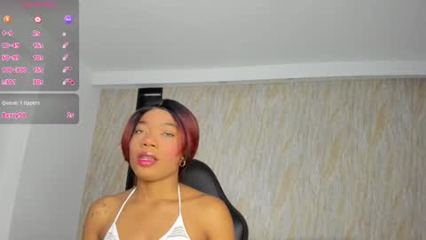 Snapshot of ciara_blake chatting on October 1, 8:08 pm CIARA online show from October 1, 8:08 pm