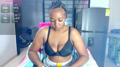 ciaraebonyxxx online show from November 26, 8:55 am