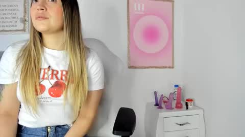 Ciindy Lovers online show from November 25, 12:26 pm