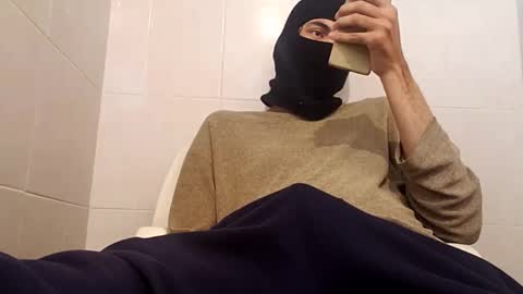 Ernesto online show from December 11, 3:05 pm