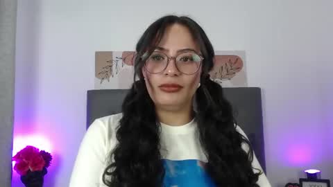 cinnamon_cake online show from July 28, 4:10 am