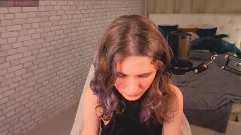 Jennie online show from December 4, 3:00 pm