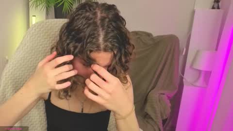 Jennie online show from October 4, 2:37 pm