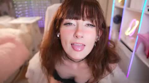 Cissy Glitter online show from February 22, 6:10 pm