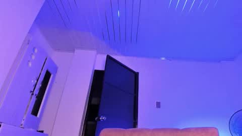 cj_davis1 online show from March 27, 3:23 am