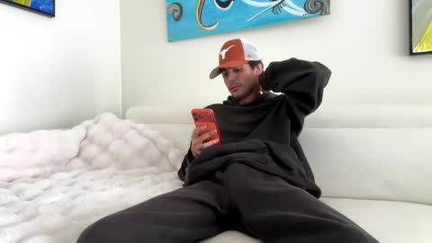 ckeefer96 online show from April 9, 8:03 pm