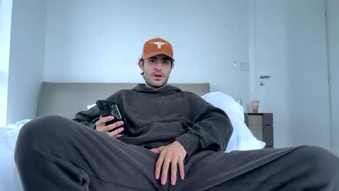 ckeefer96 online show from August 5, 4:48 pm
