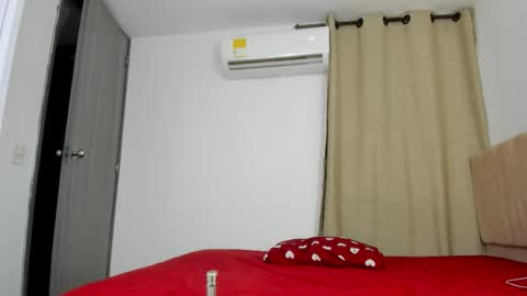 Claimom online show from March 26, 10:26 pm