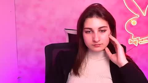 Claire online show from January 18, 9:24 am