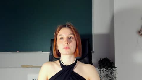 Claire online show from April 15, 2:42 pm