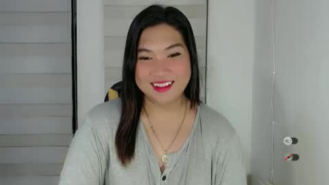 CLAIRE online show from February 24, 10:15 am