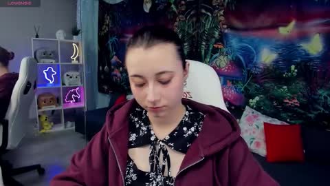 clarabenson online show from December 2, 8:29 pm