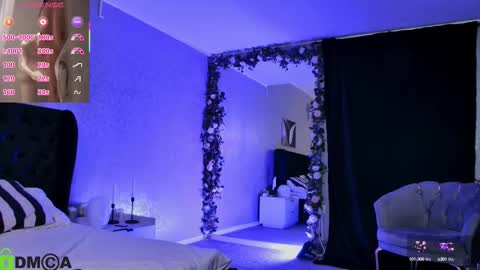 Snapshot of clarashinex chatting on October 11, 7:46 am Clara online show from October 11, 7:46 am