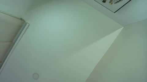 clark_strong online show from October 31, 12:44 am