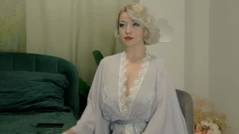 Classy Tinna online show from January 9, 8:45 am