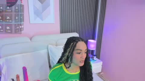 clauwdeen  wolf online show from April 28, 8:13 pm