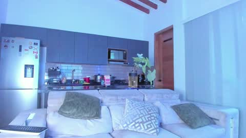 claytonburgues online show from February 7, 12:53 am