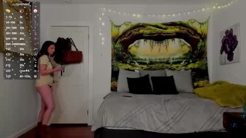 Cleo Schedule Updates online show from March 13, 2:37 am