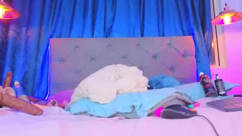 CLEO  LUNA  online show from March 20, 6:18 am