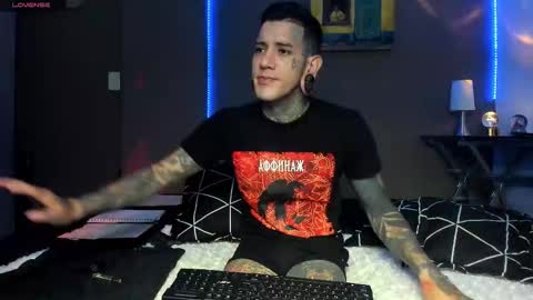 cleo y maikol online show from March 18, 1:33 am