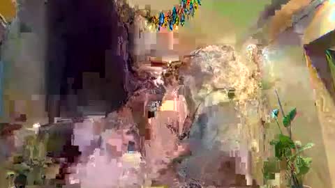 clic32 online show from February 7, 4:21 pm