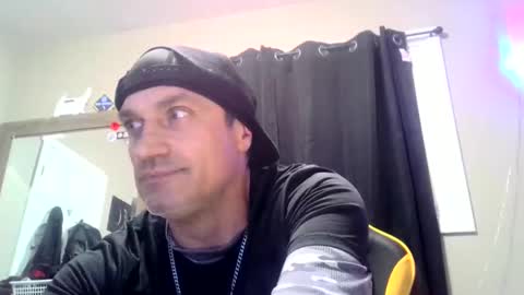 chad online show from December 8, 11:35 am