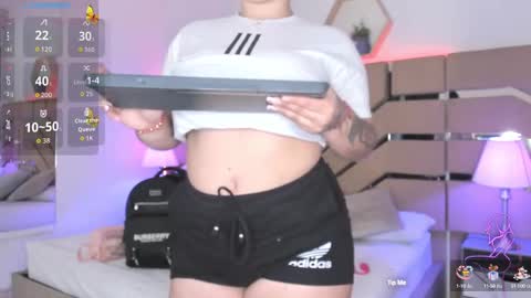 Snapshot of cloe_cifuentes chatting on October 9, 11:37 am Cloe Online de 600 a 1400 online show from October 9, 11:37 am