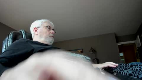 cloudalert62 online show from January 16, 10:30 pm