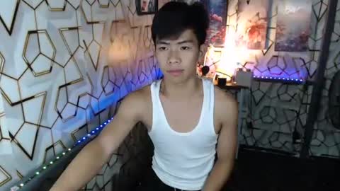 clyde_twinkx online show from October 6, 6:26 pm