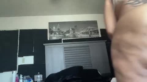 Snapshot of cocanutt_ chatting on February 26, 6:48 pm CocaNutt online show from February 26, 6:48 pm