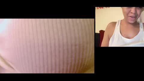 Snapshot of cocanutt_ chatting on February 24, 7:44 am CocaNutt online show from February 24, 7:44 am