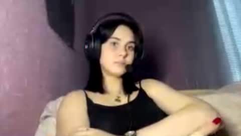 Snapshot of coco_charmel chatting on October 1, 2:38 pm Nikki online show from October 1, 2:38 pm