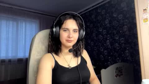 Snapshot of coco_charmel chatting on October 2, 2:49 pm Nikki online show from October 2, 2:49 pm