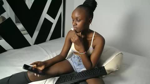 coco_pot online show from March 20, 6:35 pm