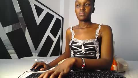 coco_pot online show from April 18, 7:58 pm