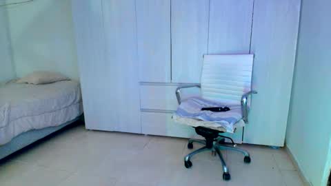 cocoa886863 online show from October 9, 11:10 pm