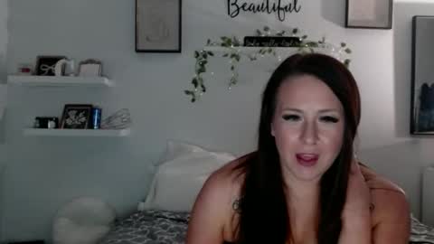 CocoDeeXo online show from December 17, 10:11 am