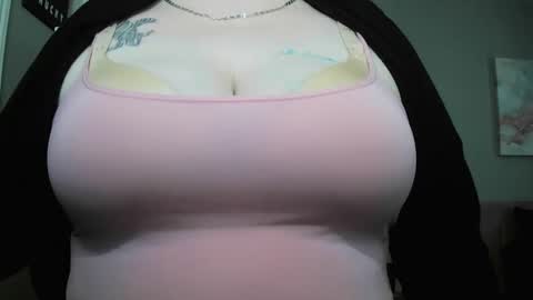 Snapshot of codieraye chatting on February 20, 5:52 pm TheGoddessCodie online show from February 20, 5:52 pm