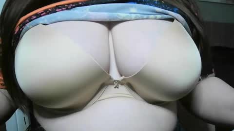 Snapshot of codieraye chatting on January 31, 8:01 pm TheGoddessCodie online show from January 31, 8:01 pm
