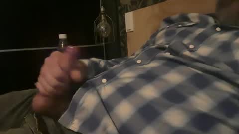 coffeeandnuggets online show from January 17, 8:34 am