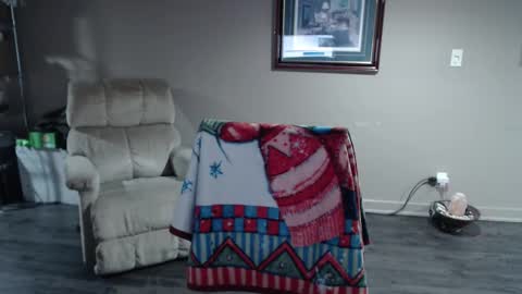 c o f f e e l o u n g e online show from February 21, 1:41 am